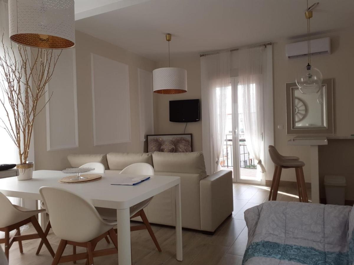 La Casa De Leon Xiii.Terraza Privada. Parejas Appartement Sevilla Buitenkant foto